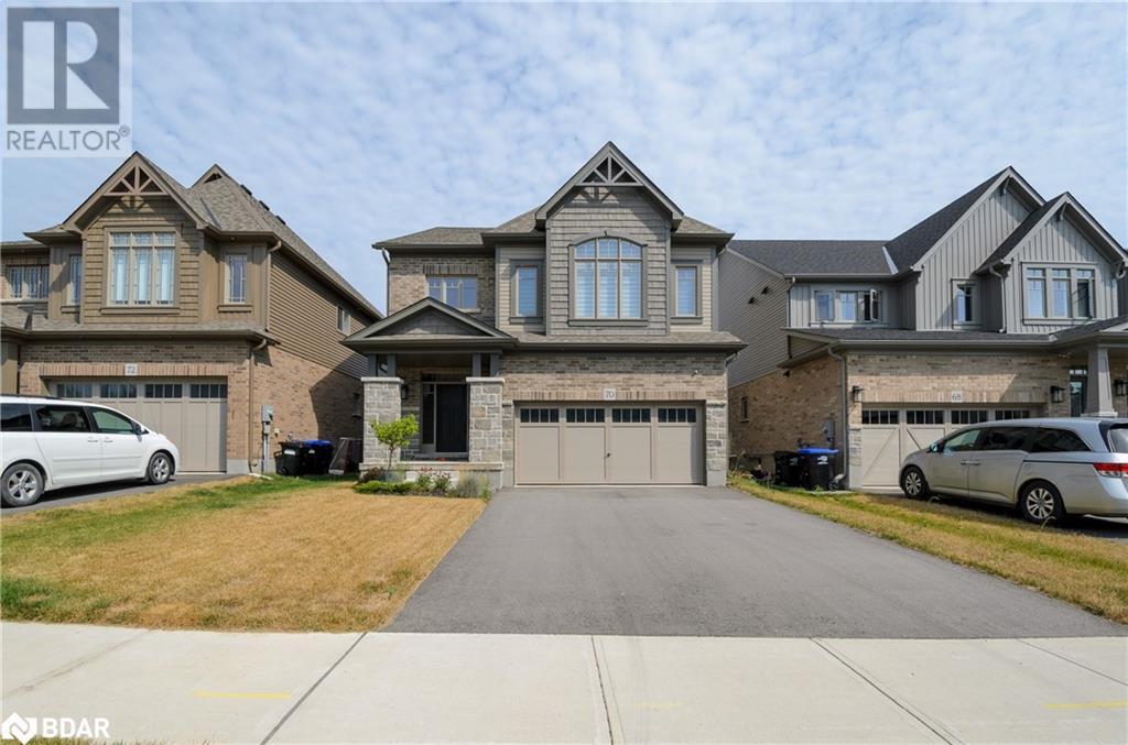70 Shipley Ave in Collingwood, ON - Building Photo