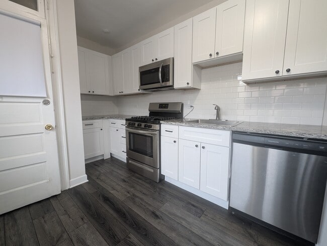5820 W Berteau Ave, Unit 2