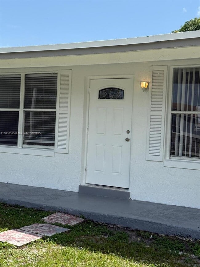 2900 NW 5th St in Fort Lauderdale, FL - Building Photo - Building Photo