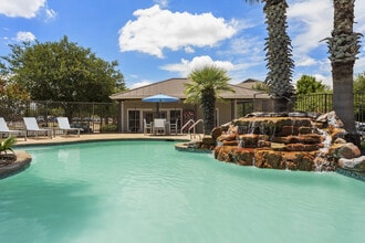 Springmarc in San Marcos, TX - Foto de edificio - Building Photo