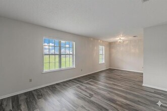 6248 Trail Lake Dr in Fort Worth, TX - Building Photo - Building Photo