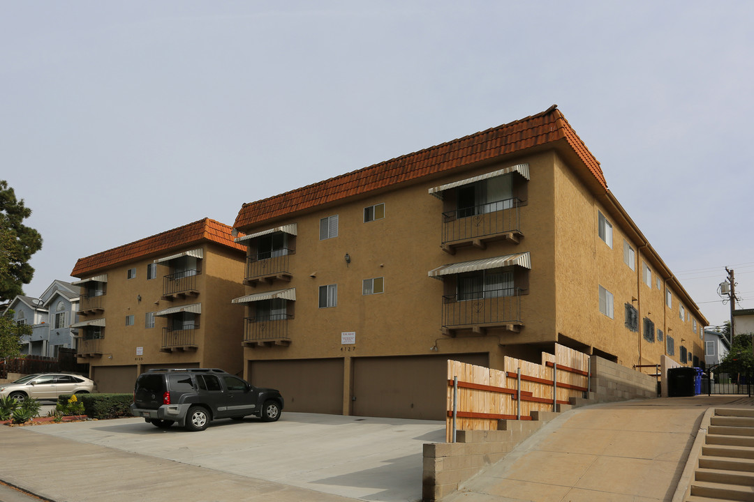 4127-4135 Hamilton St in San Diego, CA - Building Photo