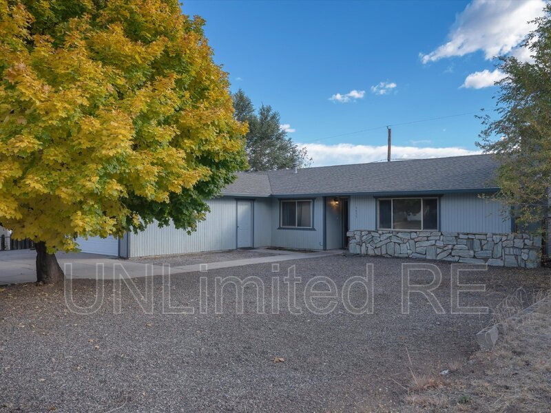 4855 E Broken Bow Dr in Flagstaff, AZ - Building Photo