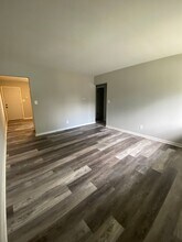 4934-4942 Queens Ave in Dayton, OH - Building Photo - Building Photo