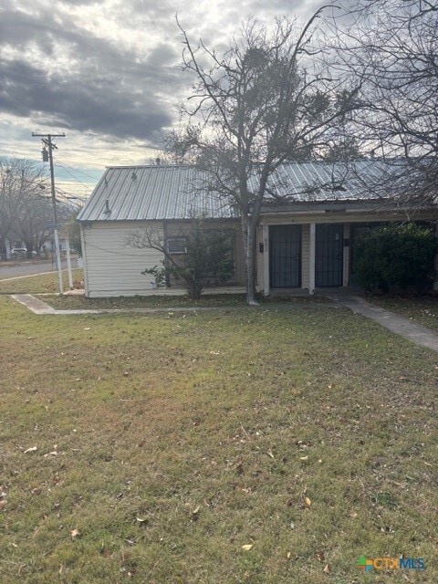 property at 802 W Dean Ave