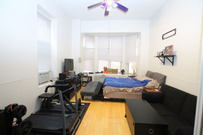 property at 2004 Chestnut St