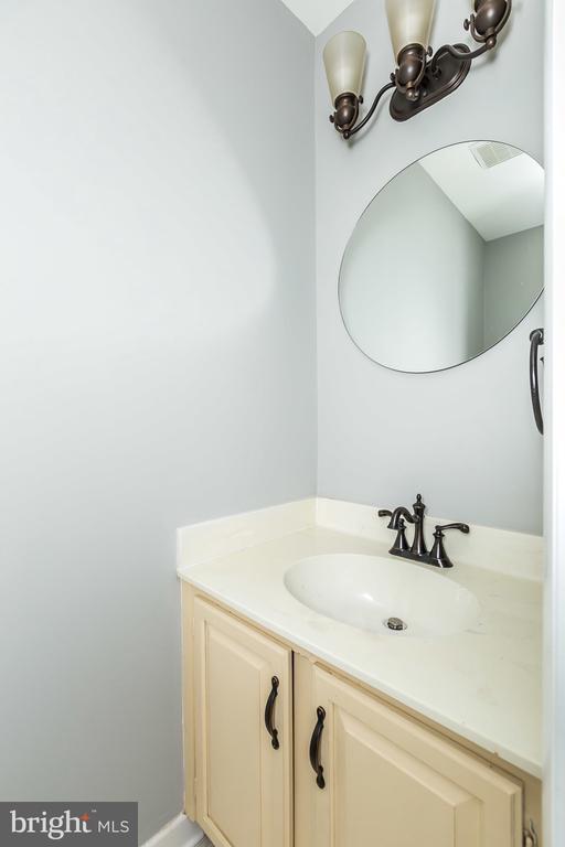 17 W Hill St in Baltimore, MD - Building Photo - Building Photo