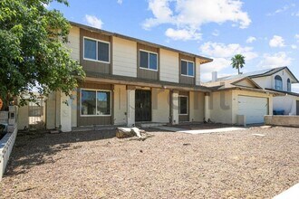 899 Monika Way in Las Vegas, NV - Foto de edificio - Building Photo