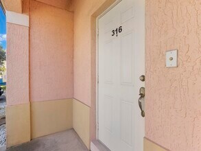 316 Talia Cir in Lake Worth Beach, FL - Building Photo - Building Photo