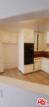 4106 Rosewood Ave in Los Angeles, CA - Building Photo - Building Photo