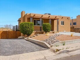 2905 San Rafael Ave SE in Albuquerque, NM - Building Photo