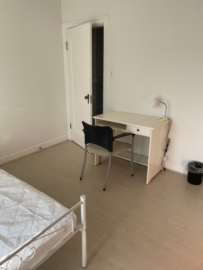 3550 W 39th Ave in Vancouver, BC - Building Photo - Building Photo