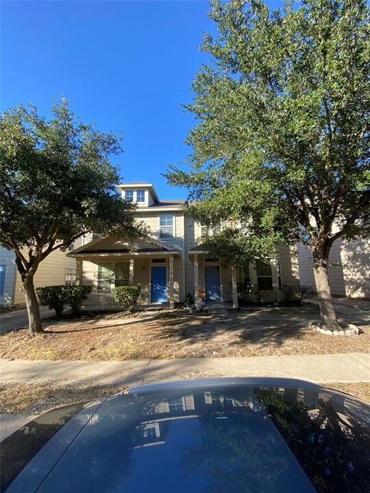 16750 Libson Falls Dr in Houston, TX - Building Photo