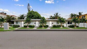 891 SW 5th St in Miami, FL - Building Photo