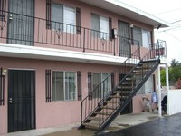 Casablanca Apartments in Oceanside, CA - Foto de edificio - Building Photo