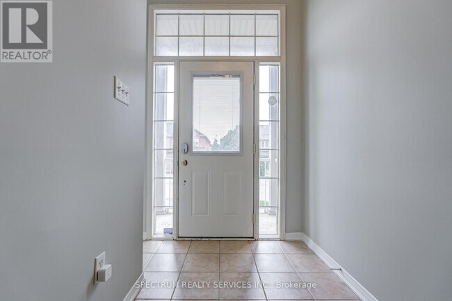 14 Martell Gate in Aurora, ON - Building Photo - Building Photo