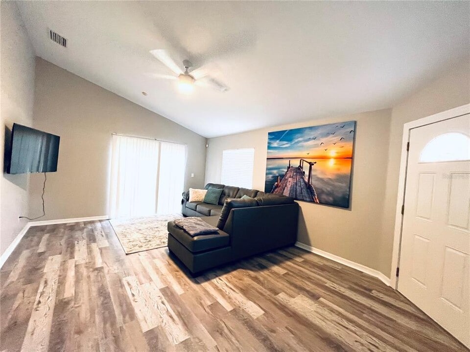 2224 E 19th Ave in Tampa, FL - Building Photo