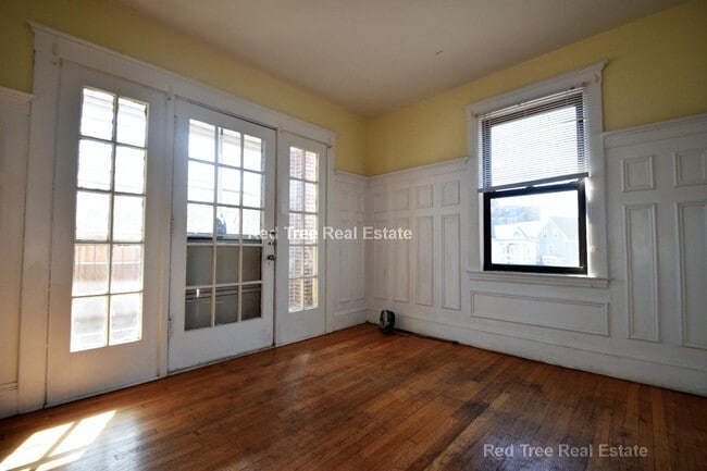 property at 225 Chestnut Hill Ave