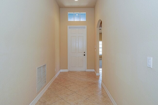 5561 57th Way in Vero Beach, FL - Building Photo - Building Photo