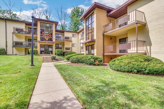 Fox Glen Apartments in Baltimore, MD - Foto de edificio - Building Photo