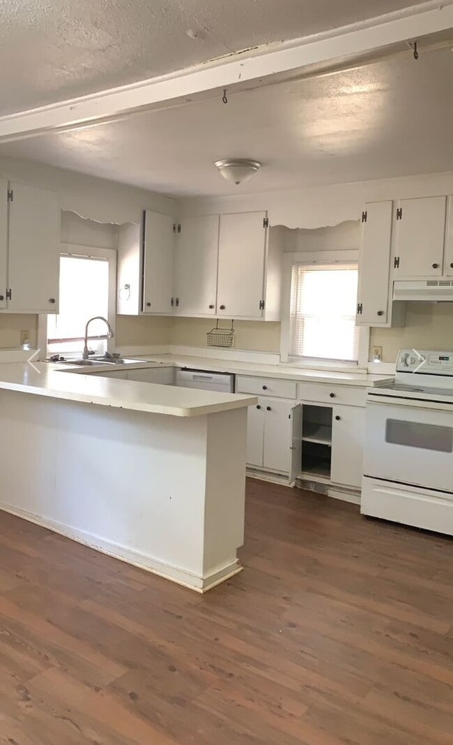 106 Adams St in Cary, NC - Building Photo - Building Photo