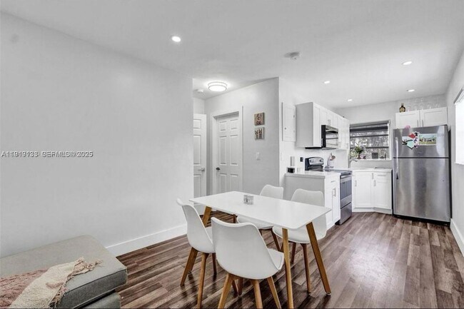 property at 685 SW 7th Terrace