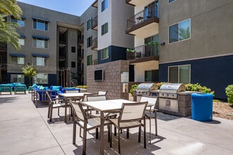 Metro 101 in Tempe, AZ - Building Photo - Building Photo