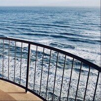 3003 S Atlantic Ave in Daytona Beach Shores, FL - Building Photo