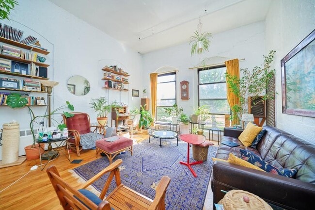 5 Delavan St in Brooklyn, NY - Building Photo - Building Photo