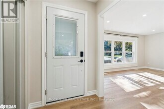 10 Sycamore St in Hamilton, ON - Building Photo - Building Photo
