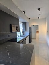 1033 Tyler St in Hollywood, FL - Building Photo - Building Photo