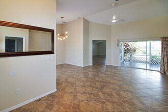 5897 Tyler Rd in Venice, FL - Building Photo - Building Photo