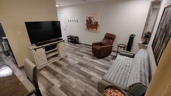 323 Bolivar Ave, Unit 4 in Rancho Viejo, TX - Building Photo