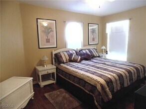 1900 Corona Del Sire Dr in North Fort Myers, FL - Building Photo - Building Photo