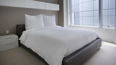 338 Spear St, Unit 8G in San Francisco, CA - Building Photo - Building Photo