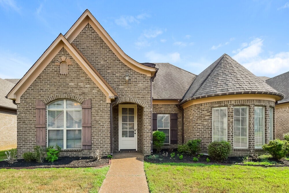6219 Arlington Ln in Olive Branch, MS - Building Photo