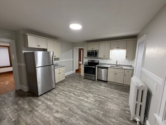 29-31 Nesbit Ave in West Hartford, CT - Building Photo - Building Photo