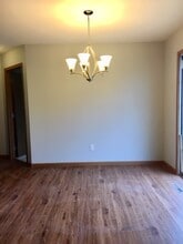 206 Nixon St in Strafford, MO - Building Photo - Building Photo