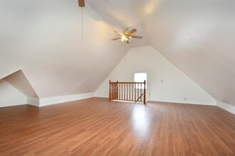 8 Lewis St in Hicksville, NY - Building Photo - Building Photo