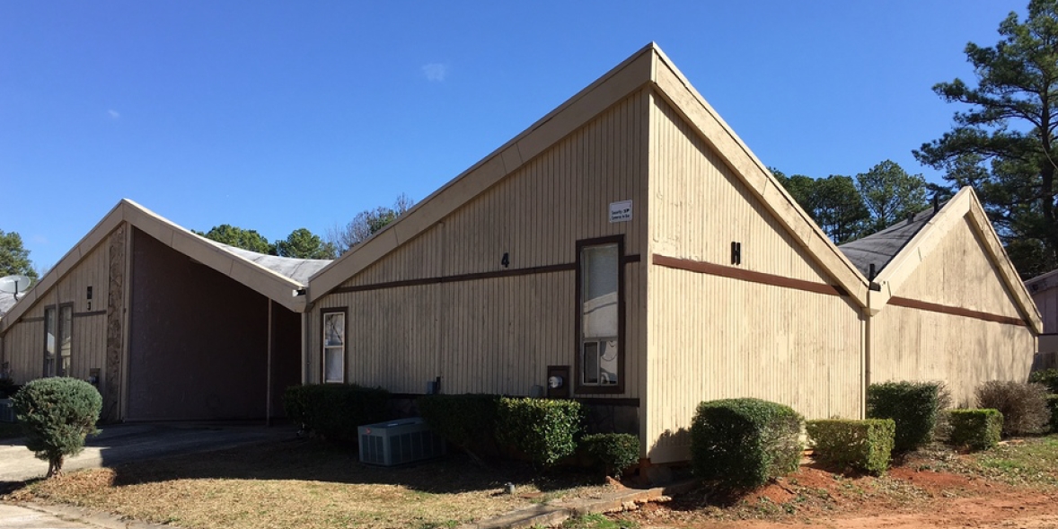 Dahlridge Condominiums in Atlanta, GA - Building Photo