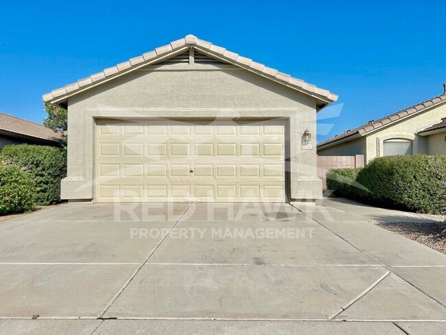 4734 E Tanglewood Dr in Phoenix, AZ - Building Photo - Building Photo