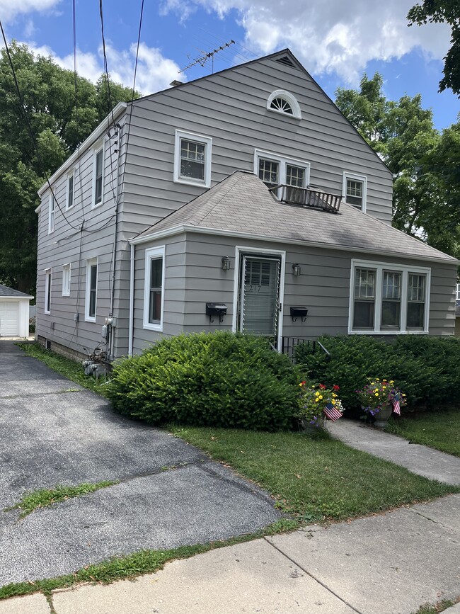 217 N 6th St, Unit Unit2