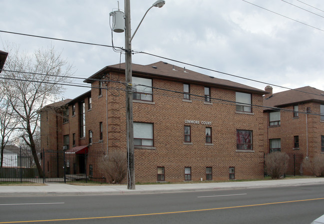 1633 Kingston Rd in Toronto, ON - Building Photo - Building Photo