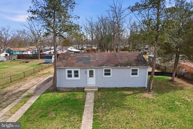 4 Coville Dr in Pemberton Township, NJ - Building Photo - Building Photo