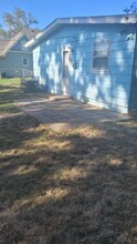 313 N Madison Ave in Sedgwick, KS - Building Photo - Building Photo