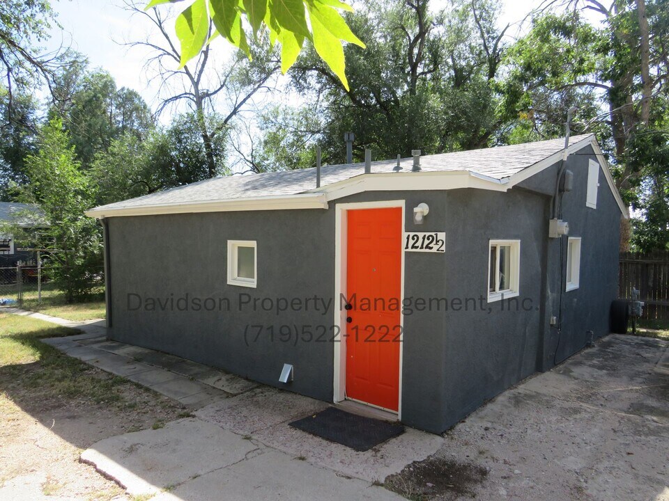 1212 McArthur Ave in Colorado Springs, CO - Building Photo