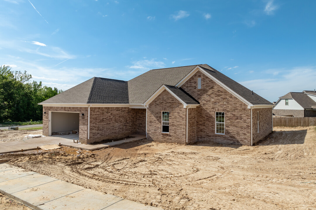 Stone Creek in Memphis, TN - Building Photo