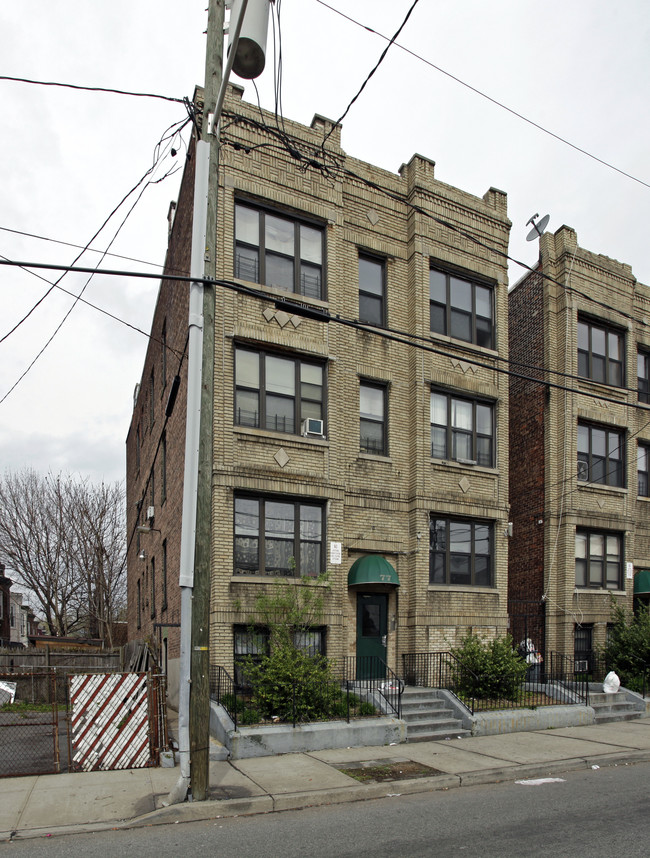 77 Bergen Ave in Jersey City, NJ - Building Photo - Building Photo