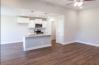 480 Ayden Ln in Clarksville, TN - Building Photo - Building Photo