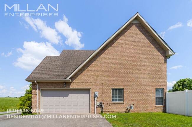 3564 Drake Rd in Adams, TN - Building Photo - Building Photo